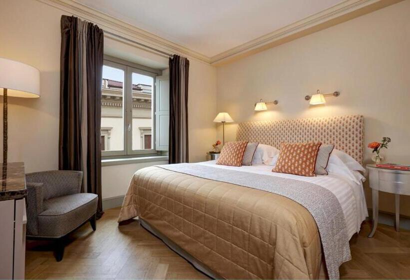 古典房间, Rocco Forte Hotel Savoy