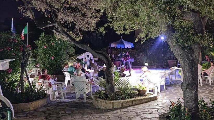 Номер Стандарт Трехместный, Villa Ombrosa