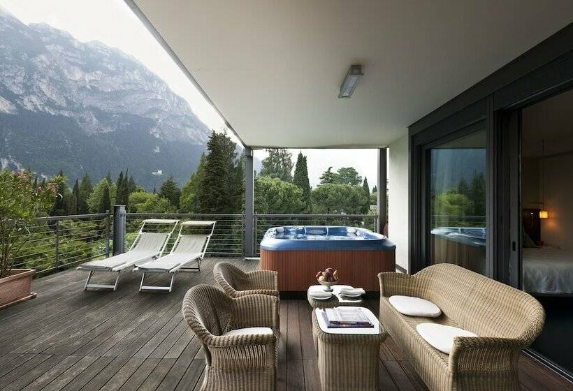 디럭스 룸 호수 전망, Du Lac Et Du Parc Grand Resort