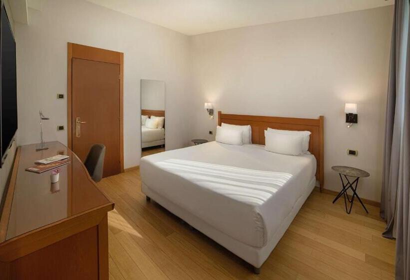 Habitación Familiar, NH Ravenna