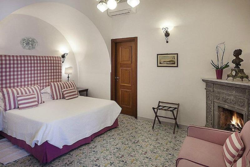 اتاق لوکس با چشم‌انداز دریا, Villa Maria