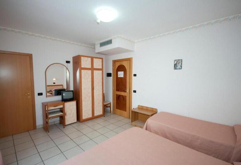 Трехместный Номер Superior, Albergo San Michele