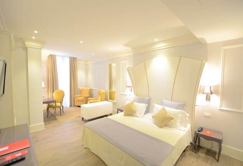 Habitación Triple Deluxe, Campo Marzio