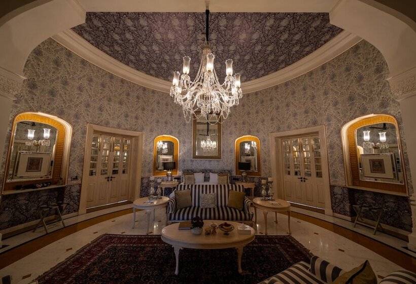 标准间, Rajmahal Palace Raas