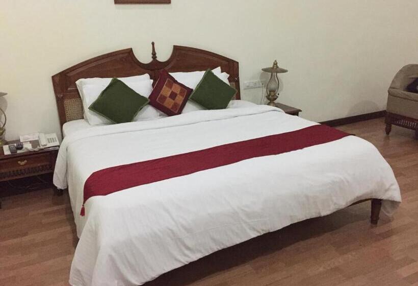 디럭스 룸, The Mascot Hotel   A Heritage Living Experience