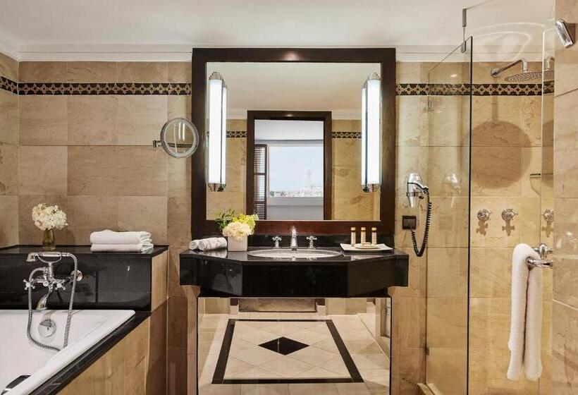 سوییت جونیور, Hyatt Regency Casablanca