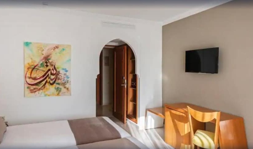 Standard Room, Ibn Batouta