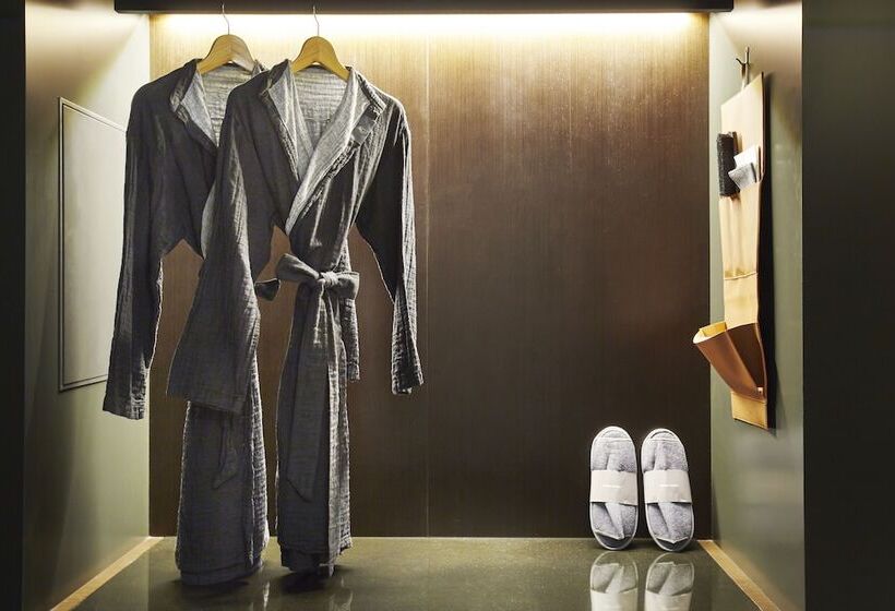Полулюкс, Maison Glad Jeju