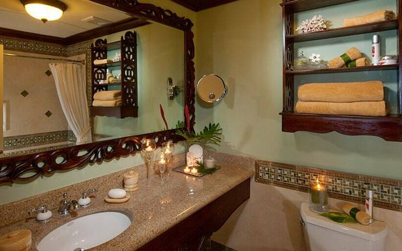 1 Bedroom Penthouse Apartment, Sandals Ochi Beach All Inclusive Resort  Couples Only