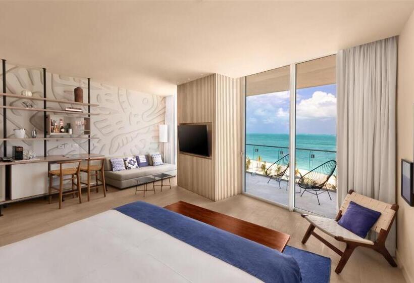 Deluxe Room King Bed with Views, Sls Cancun