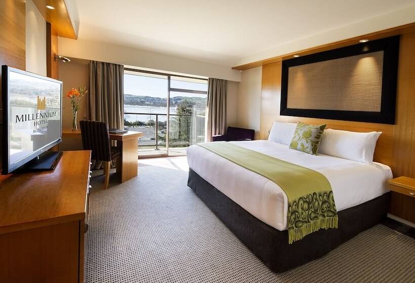 클럽 룸 킹침대, Millennium Hotel Rotorua