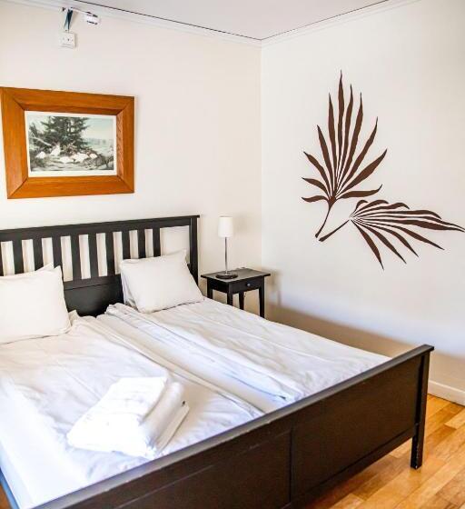 Номер Стандарт Трехместный, Saga Hotell