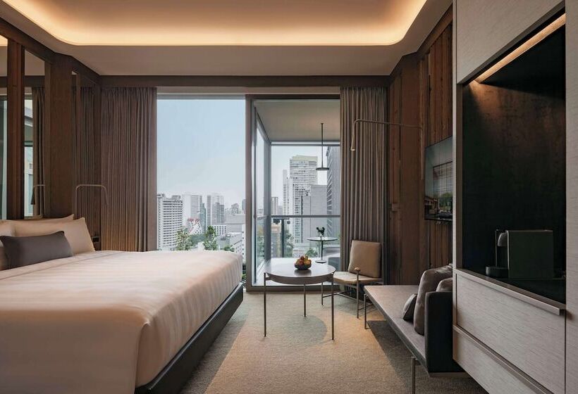 اتاق کلاب, Pan Pacific Orchard