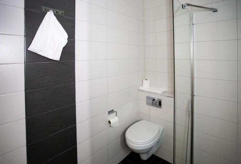 Standard Szoba, Cityhovi