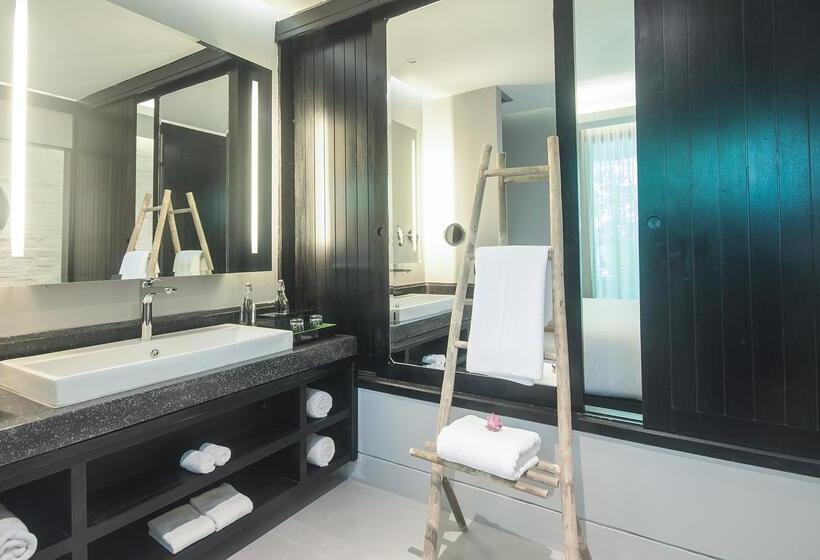 디럭스 룸, Katathani Phuket Beach Resort   Sha Extra Plus