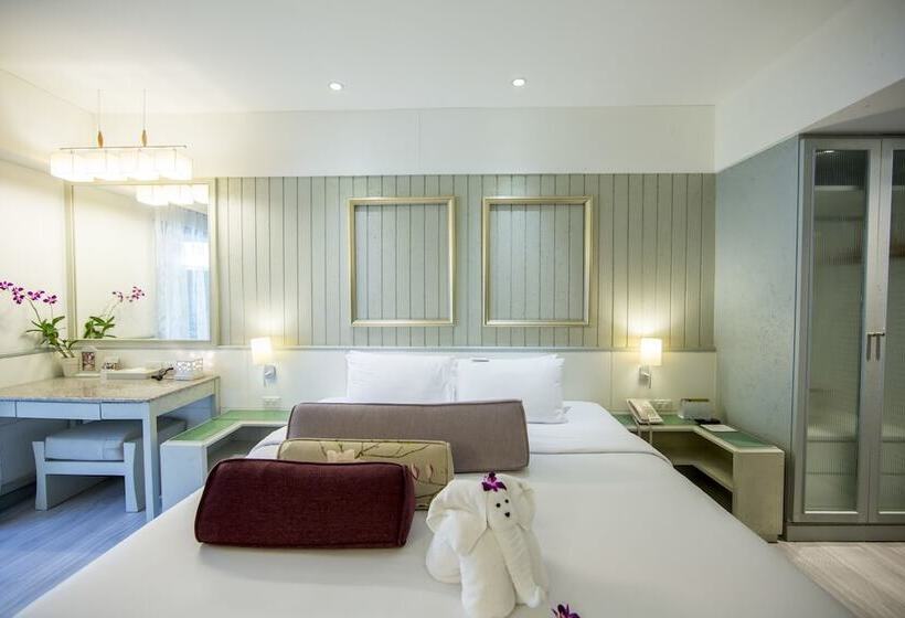 풀장 전망 디럭스 룸, Katathani Phuket Beach Resort   Sha Extra Plus