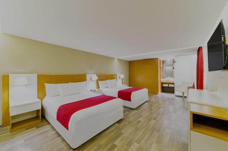 풀장 전망 디럭스 룸, Katathani Phuket Beach Resort   Sha Extra Plus