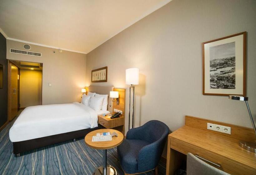 オーシャンビュースタンダードルーム, Radisson Hotel President Old Town Istanbul