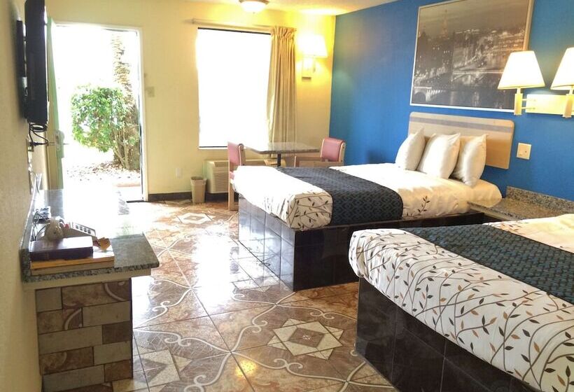 ２ダブルベッドのスタンダードルーム, Americas Best Value Inn Beaumont