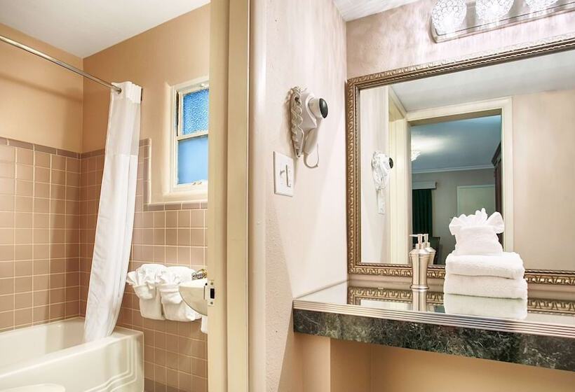 스탠다드 룸 더블 침대 2개, Best Western Route 66 Rail Haven