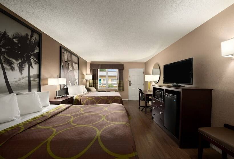 סוויטה, Super 8 By Wyndham Ellenton Bradenton Area