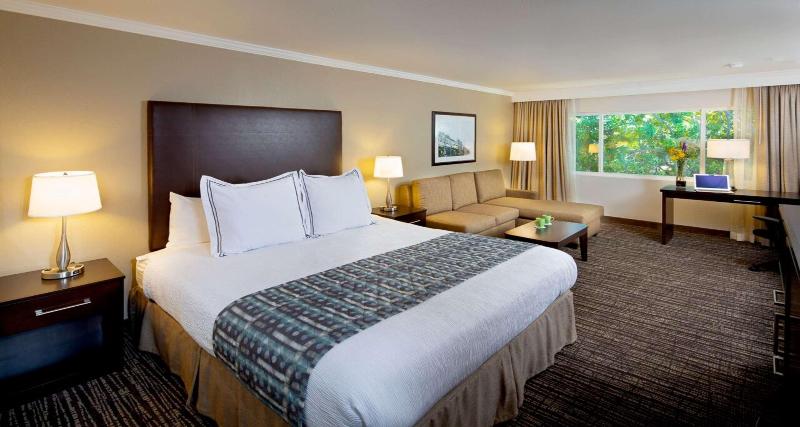 Quarto Estandar Cama King, Best Western Plus Garden Court Inn