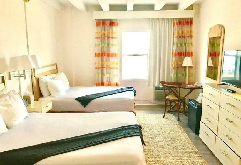 带2个双人床的标准工作室, Broadmore Miami Beach