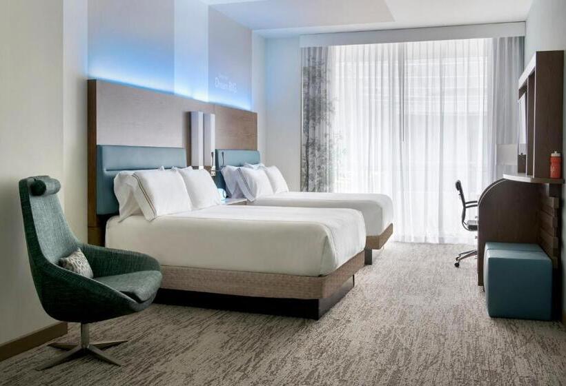 身障者適用スタンダードルーム, Even Hotel Manchester Airport, An Ihg