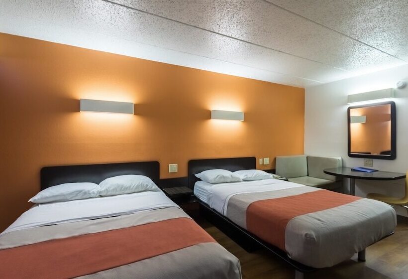 Номер Стандарт 2 Двуспальные Кровати, Motel 6crawfordsville, In