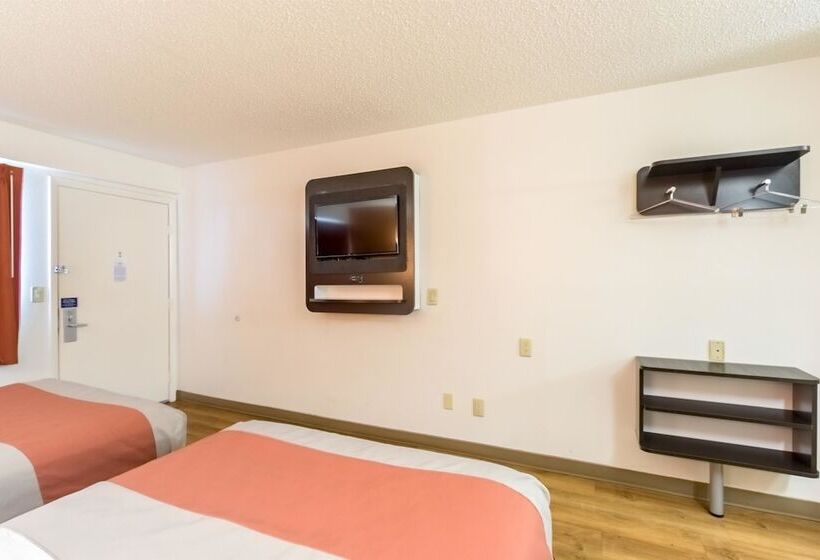Номер Стандарт 2 Двуспальные Кровати, Motel 6crawfordsville, In