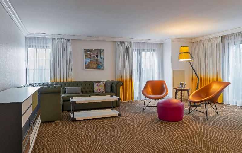 キングサイズベッドのスイートルーム, Doubletree By Hilton Austin