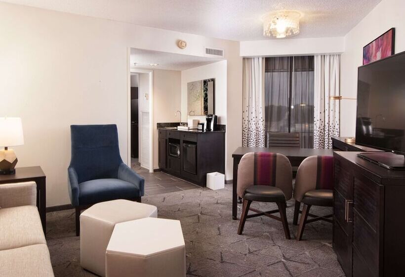 Premium Suite, Embassy Suites By Hilton Raleigh Crabtree