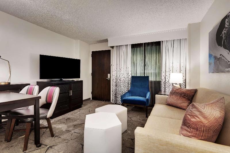Premium Suite, Embassy Suites By Hilton Raleigh Crabtree