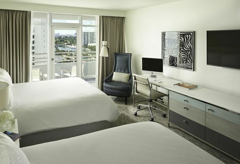 带观景的豪华间, Fontainebleau Miami Beach