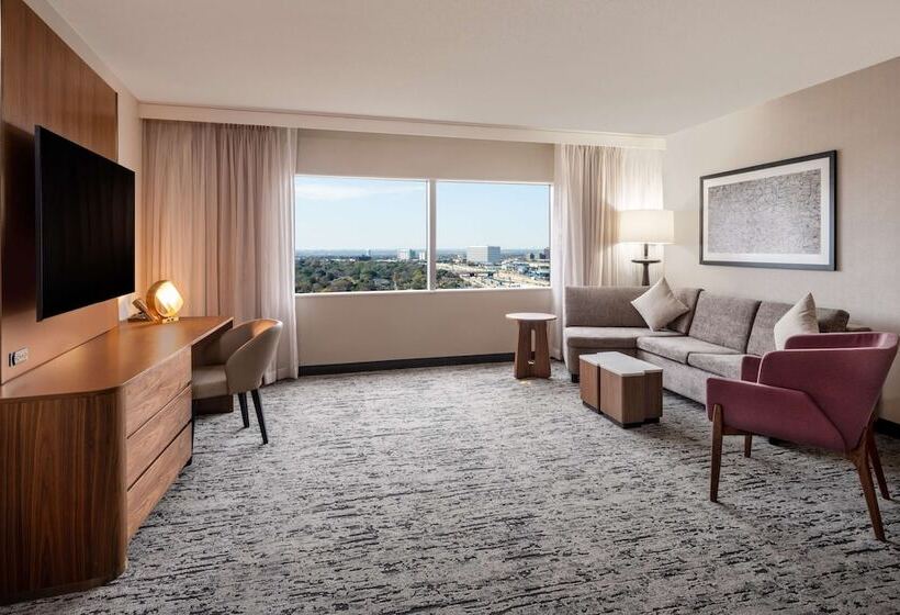 Studio Standard Łóżko Małżeńskie, Hilton Dallas Lincoln Centre