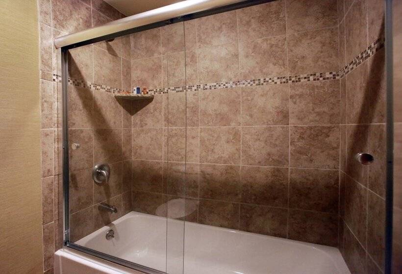 ハイドロマッサージバス付きスイート, The Claridge