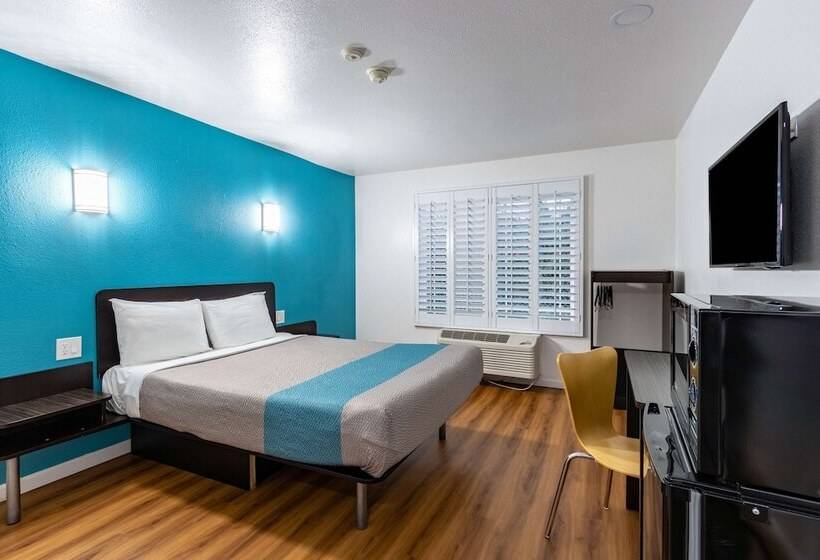 Номер Deluxe, Motel 6 Fountain Valley, Ca   Huntington Beach Area