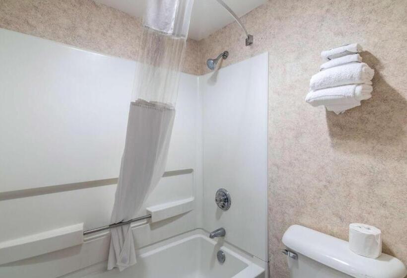 Четырехместный Номер Стандарт, Motel 6eau Claire, Wi
