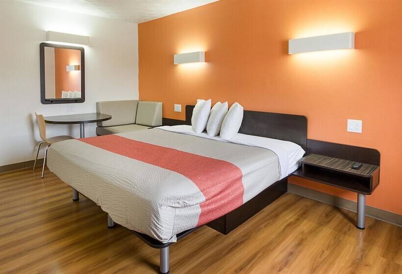 Номер Deluxe, Motel 6 Sidney, Oh