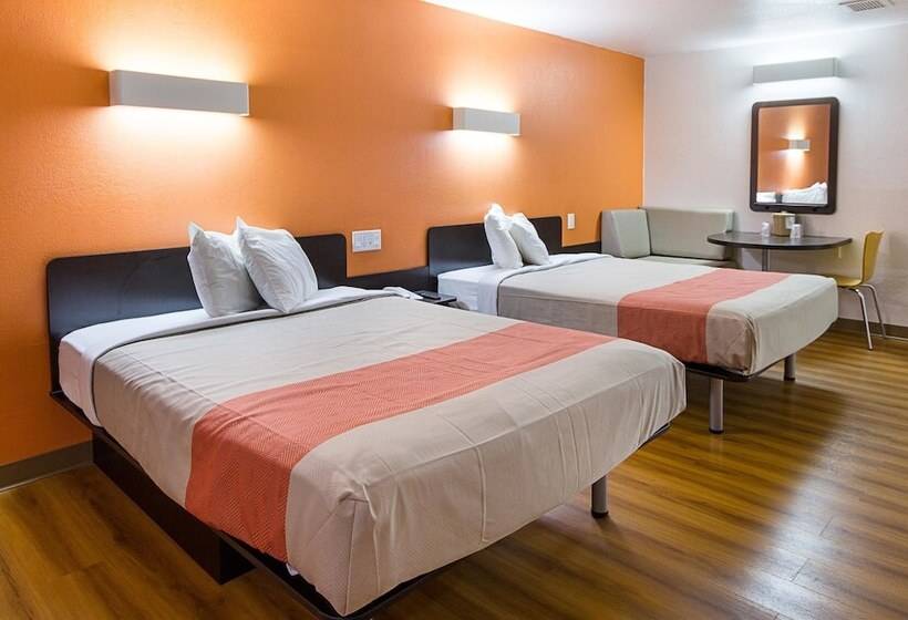 Номер Deluxe, Motel 6 Sidney, Oh