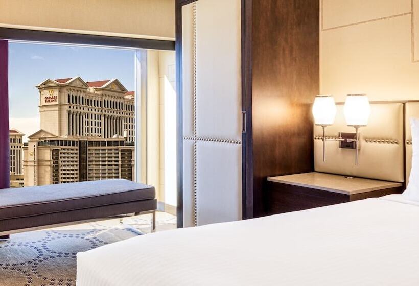 Deluxe Room with Views, Harrah's Hotel and Casino Las Vegas