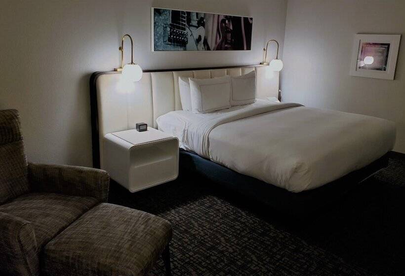 장애인을 위한 킹사이즈 침대 스탠다드 룸, Doubletree By Hilton Hotel Austin Northwest Arboretum