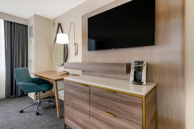 Стандартный Номер Кровать Кинг, Delta Hotels By Marriott West Palm Beach
