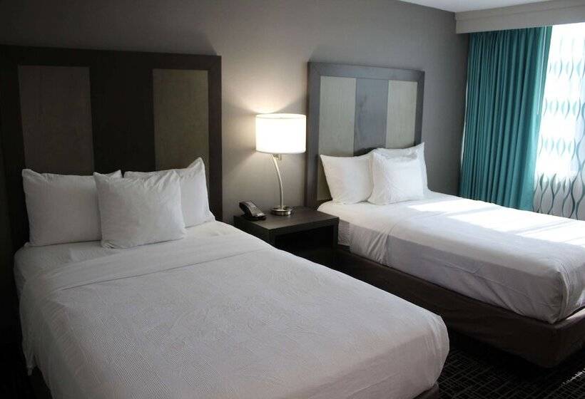 Pokój Standard 2 Łóżka Małżeńskie, La Quinta Inn & Suites By Wyndham Indianapolis Downtown