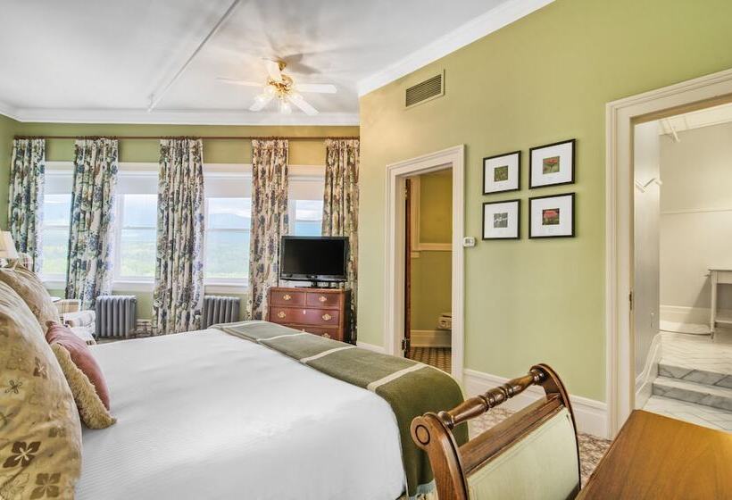 Номер Deluxe, Omni Mount Washington Resort & Spa