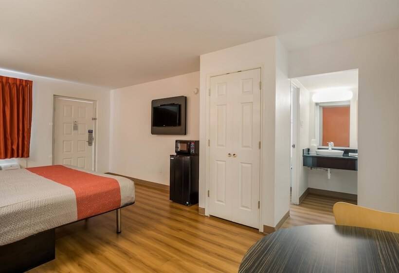 디럭스 룸, Motel 6 Beaumont, Tx