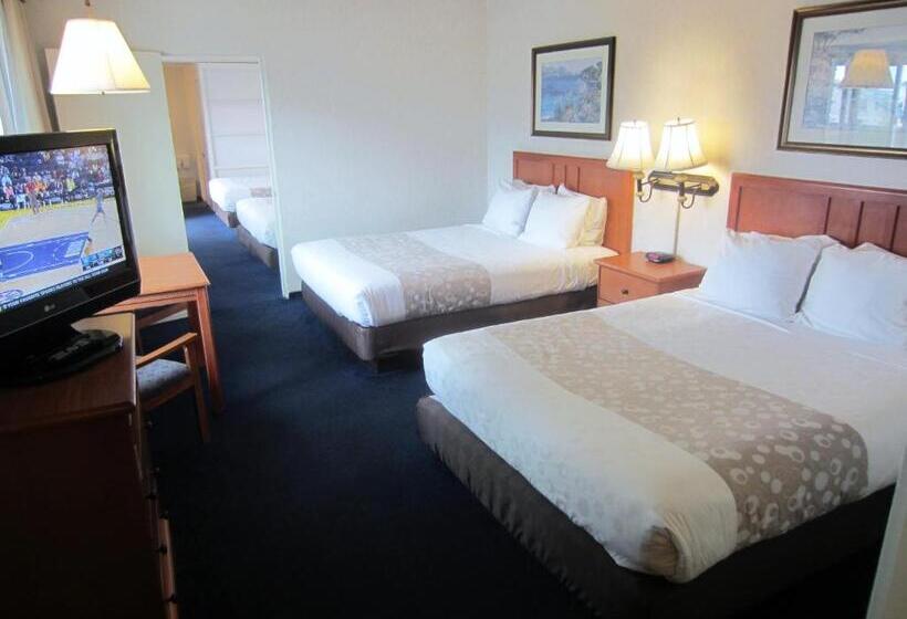 Номер Стандарт, Newport Channel Inn