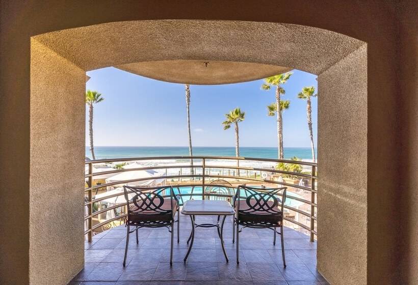 سوییت, Pacific Terrace