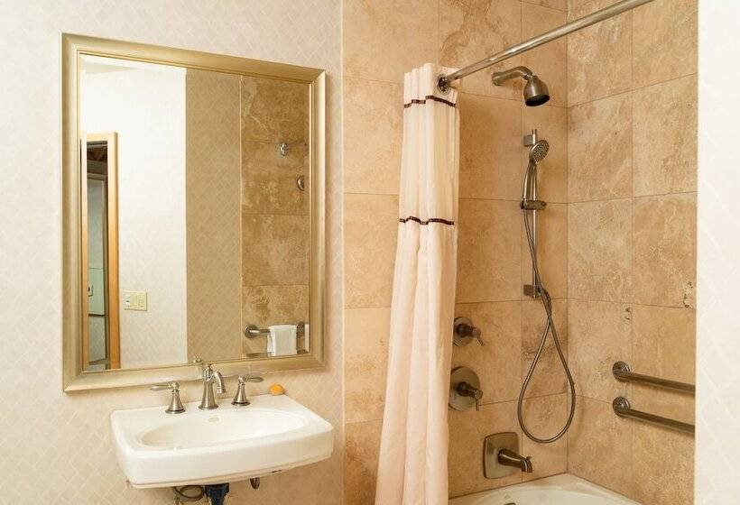 اتاق استاندارد برای معلولان, Pacific Terrace