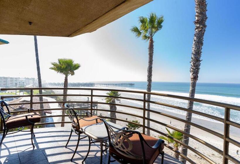 سوئیت با وان آب گرم, Pacific Terrace